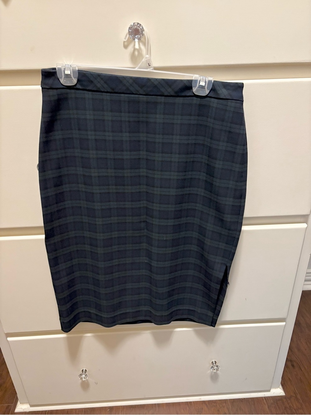Banana Republic Classic Plaid Pencil Skirt in Navy & Green